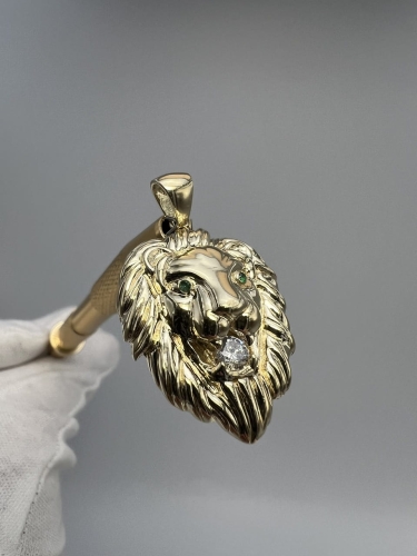 zlota-przywieszka-glowa-lwa--zawieszka-lew-zloto-z-drugiej-reki-uzywana-bizuteria-ze-zlota-jubiler-gold-1.jpg
