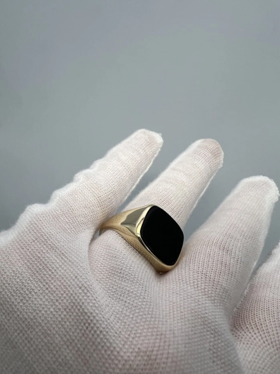 uzywany-zloty-pierscionek-sygnet-z-czarnym-oczkiem-z-czarna-emalia-zloto-gold-z-drugiej-reki-bizuteria-7.jpg