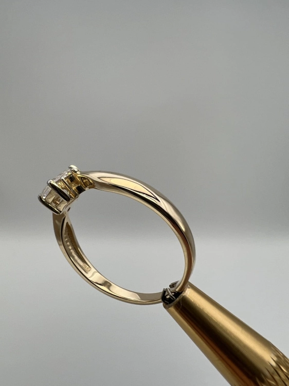 uzywany-pierscionek-z-cyrkoniami-ze-zlota-bizuteria-z-drugiej-reki-gold-jubiler-6.jpg