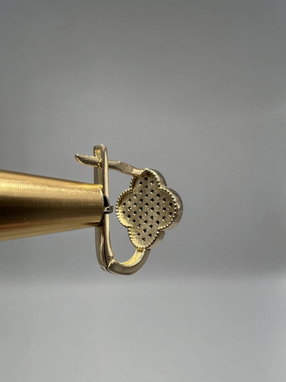 uzywane-kolczyki-koniczynki-ze-zlota-gold-zlote-kolczyki-z-czarnymi-cyrkoniami-bizuteria-z-drugiej-reki-jubiler-5.jpg