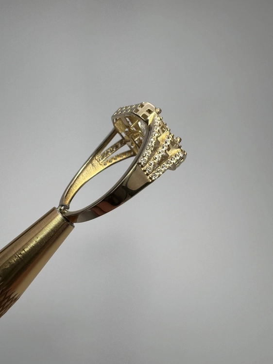 zloty-pierscionek-z-cyrkoniami-gold-jubiler-zlota-bizuteria-z-drugiej-reki-second-hand-gold-3.jpg