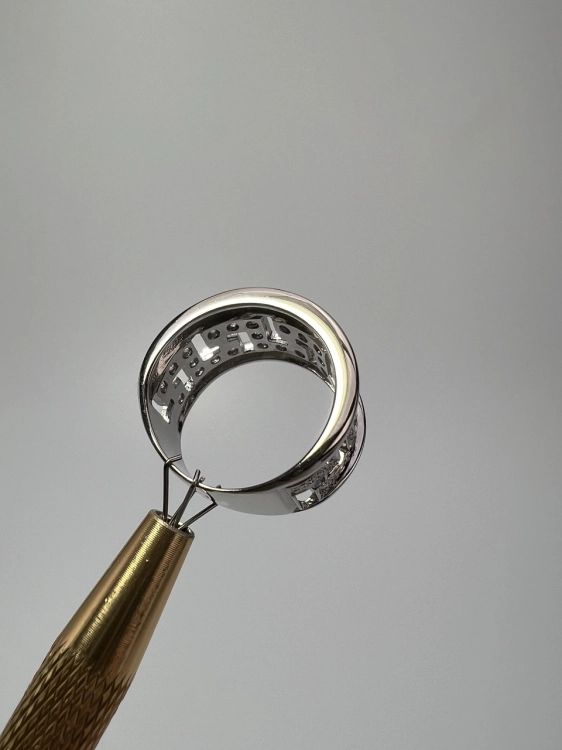 zloty-pierscionek-biale-zloto-odnowiony-pierscionek-z-cyrkoniami-bizuteria-premium-zloto-z-drugiej-reki-jubiler-odswiezony-pierscionek-second-hand-gold-6.jpg