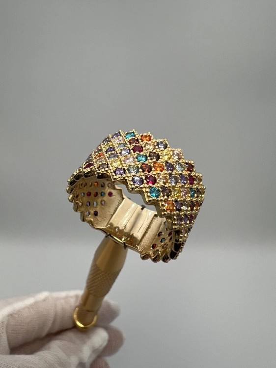 zloty-pierscionek-z-kolorowymi-cyrkoniami-odnowiona-zlota-bizuteria-gold-jubiler-odswiezone-zloto-z-drugiej-reki-second-hand-gold-1.jpg