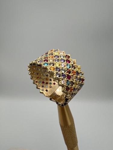 zloty-pierscionek-z-kolorowymi-cyrkoniami-odnowiona-zlota-bizuteria-gold-jubiler-odswiezone-zloto-z-drugiej-reki-second-hand-gold-2.jpg