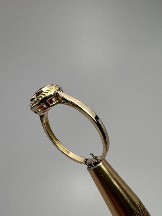 zloty-pierscionek-z-malinowym-oczkiem-zloty-odnowiony-pierscionek-z-rozowym-oczkiem-gold-jubiler-zlota-bizueria-z-drugiej-reki-second-hand-gold-3.jpg