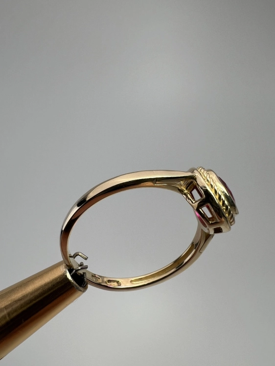 zloty-pierscionek-z-malinowym-oczkiem-zloty-odnowiony-pierscionek-z-rozowym-oczkiem-gold-jubiler-zlota-bizueria-z-drugiej-reki-second-hand-gold-4.jpg