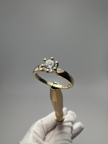 zloty-odnowiony-pierscionek-z-cyrkonia-bizuteria-ze-zlota-z-drugiej-reki-second-hand-gold-5.jpg