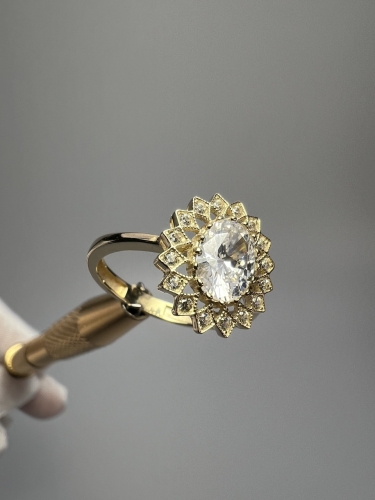 pierscionek-odnowiony--zcyrkoniami-zlota-bizuteria-z-drugiej-reki-zloto-second-hand-gold-2.jpg