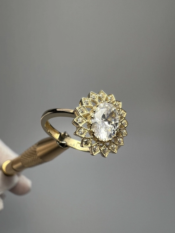 pierscionek-odnowiony--zcyrkoniami-zlota-bizuteria-z-drugiej-reki-zloto-second-hand-gold-2.jpg