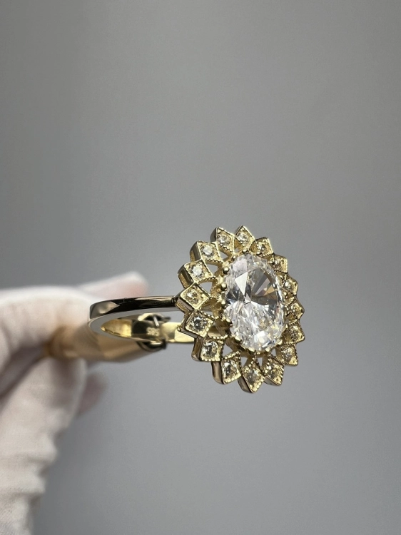 pierscionek-odnowiony--zcyrkoniami-zlota-bizuteria-z-drugiej-reki-zloto-second-hand-gold-8.jpg
