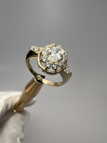 zloty-pierscionek-z-cyrkoniami-odnowiona-zlota-bizuetria-z-drugiej-reki-second-hand-gold-jubiler-4.jpg