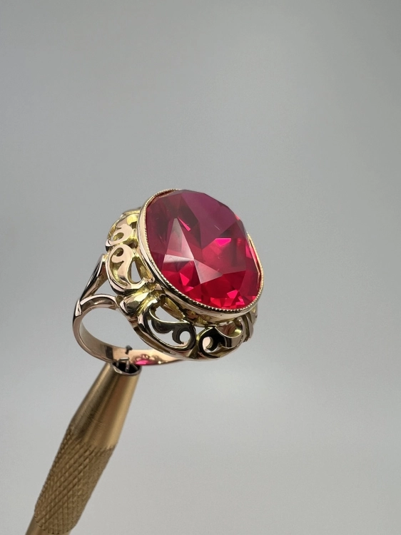zloty-odnowiony-pierscionek-vintage-zlota-bizuteria-z-drugiej-reki-second-hand-gold-pierscionek-z-malinowym-oczkiem-zloto-z-drugiej-reki-bizuteria-vintage-5.jpg