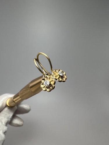 zlote-kolczyki-wiszace-kiwatuszki-z-cyrkoniami-odnowiona-bizuteria-ze-zlota-kolczyki-z-drugiej-reki-second-hand-gold-jubiler-zloto-585-4.jpg