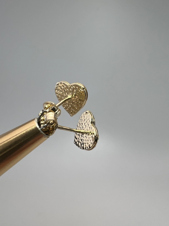 zlote-kolczyki-sztyfty-azurowe-zdobione-serca-serduszka-zlota-bizuteria-odnowiona-z-drugiej-reki-prawdziwe-zloto-585-second-hand-gold-jubiler-6.jpg