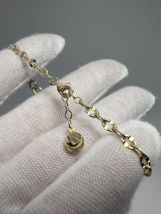 zlotabransoletka-zlota-bransoletka-zlot-bizuteria-elegancka-styl-moda-celebrytka-bizuteria-luksusowabizuteria-eleganckadamska-prezentdlaniej-gold-kobiecystylpomyslnaprezent-2.jpg