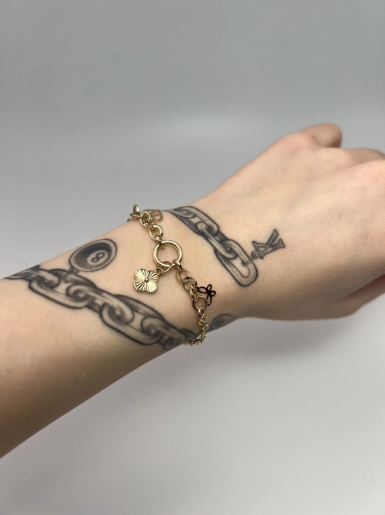 zlotabransoletka-zlota-bransoletka-zlot-bizuteria-elegancka-styl-moda-celebrytka-bizuteria-luksusowabizuteria-eleganckadamska-prezentdlaniej-gold-kobiecystylpomyslnaprezent-7.jpg