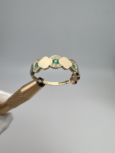 pierscionek-zlotypierscionek-cyrkonie-obraczka-zielonekamienie- bizuteria-jubiler-585- gold-secondhangold-prezent-sklep-okazja-taniezloto-uzywany-zlotabizuteria-goldjewelry-prezentdlaniej-koniczyna-1.jpg