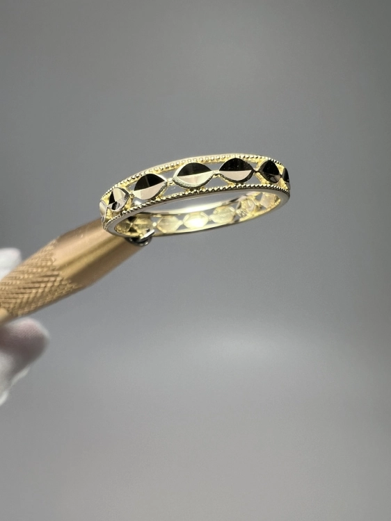 pierscionek-zlotypierscionek-azurowa-obraczka-ozdobnaobraczka- bizuteria-jubiler-585- gold-secondhangold-prezent-sklep-okazja-taniezloto-uzywany-zlotabizuteria-goldjewelry-prezentdlaniej-zlotaobrac (4).jpg