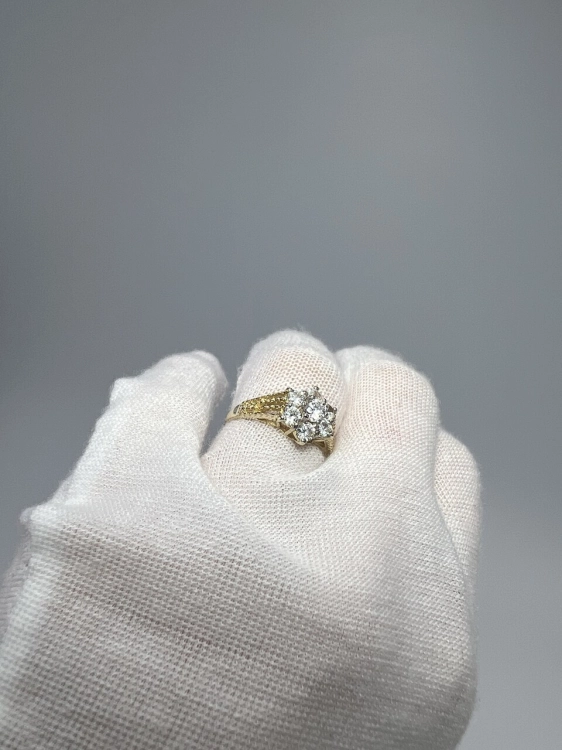 pierscionek-zlotypierscionek-cyrkonia-kwiatek-pierscionekkwiatek bizuteria-jubiler-585- gold-secondhangold-prezent-sklep-okazja-taniezloto-uzywany-zlotabizuteria-goldjewelry-prezentdlaniej-zareczyny-.jpg