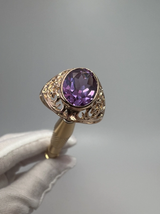 second-hand-gold-jubiler-zloto-585-bizuteria-odnowiona-z-drugiej-reki-wyjatkowa-najlepsza-cena-zloty-pierscionek-prl-dawna-bizuteria-z-fioletowym-kamieniem-rozmiar-16-5.jpg